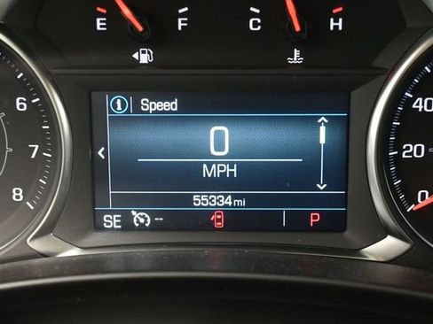 Used 2024 GMC Terrain SLE AWD/4WD image 31