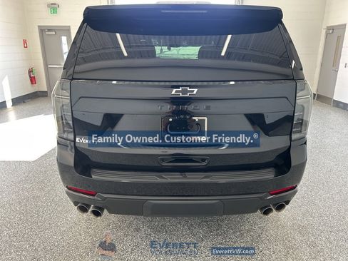 Used 2025 Chevrolet Tahoe Z71 w/ Z71 Off-Road Package image 4