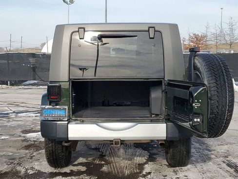 Used 2010 Jeep Wrangler Unlimited Sahara w/ Trailer Tow Group image 23