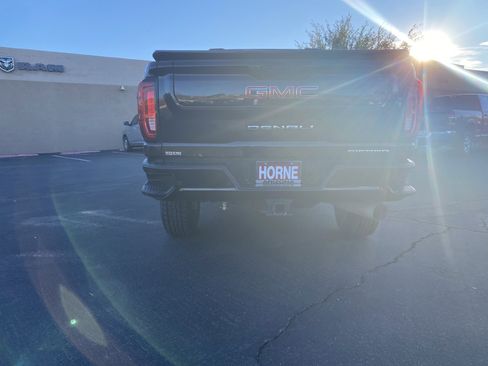 Used 2022 GMC Sierra 3500 Denali w/ Denali Black Diamond Edition image 3