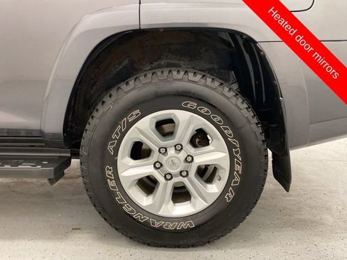 Used 2016 Toyota 4Runner SR5 Premium AWD/4WD image 10