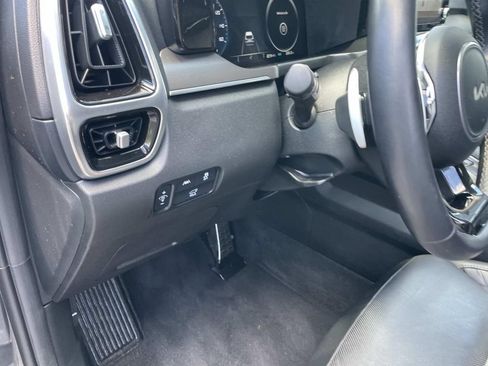 Used 2023 Kia Sorento SX AWD/4WD image 22