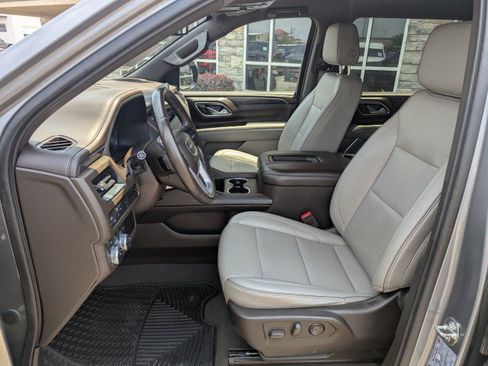 Used 2021 GMC Yukon XL SLT AWD/4WD image 11