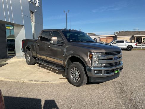 Used 2019 Ford F250 Lariat w/ Lariat Value Package image 7