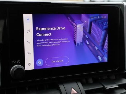 Used 2023 Toyota RAV4 SE image 32