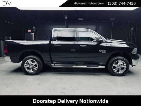 Used 2019 RAM 1500 ST w/ SXT Plus Group AWD/4WD image 6