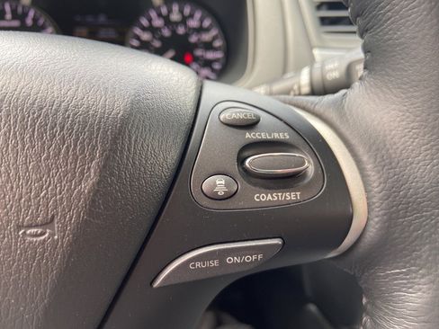 Used 2019 Nissan Pathfinder SL w/ SL Premium Package image 14