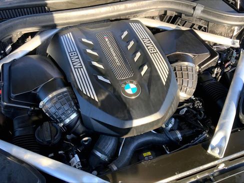 Used 2021 BMW X5 M50i w/ Executive Package image 31