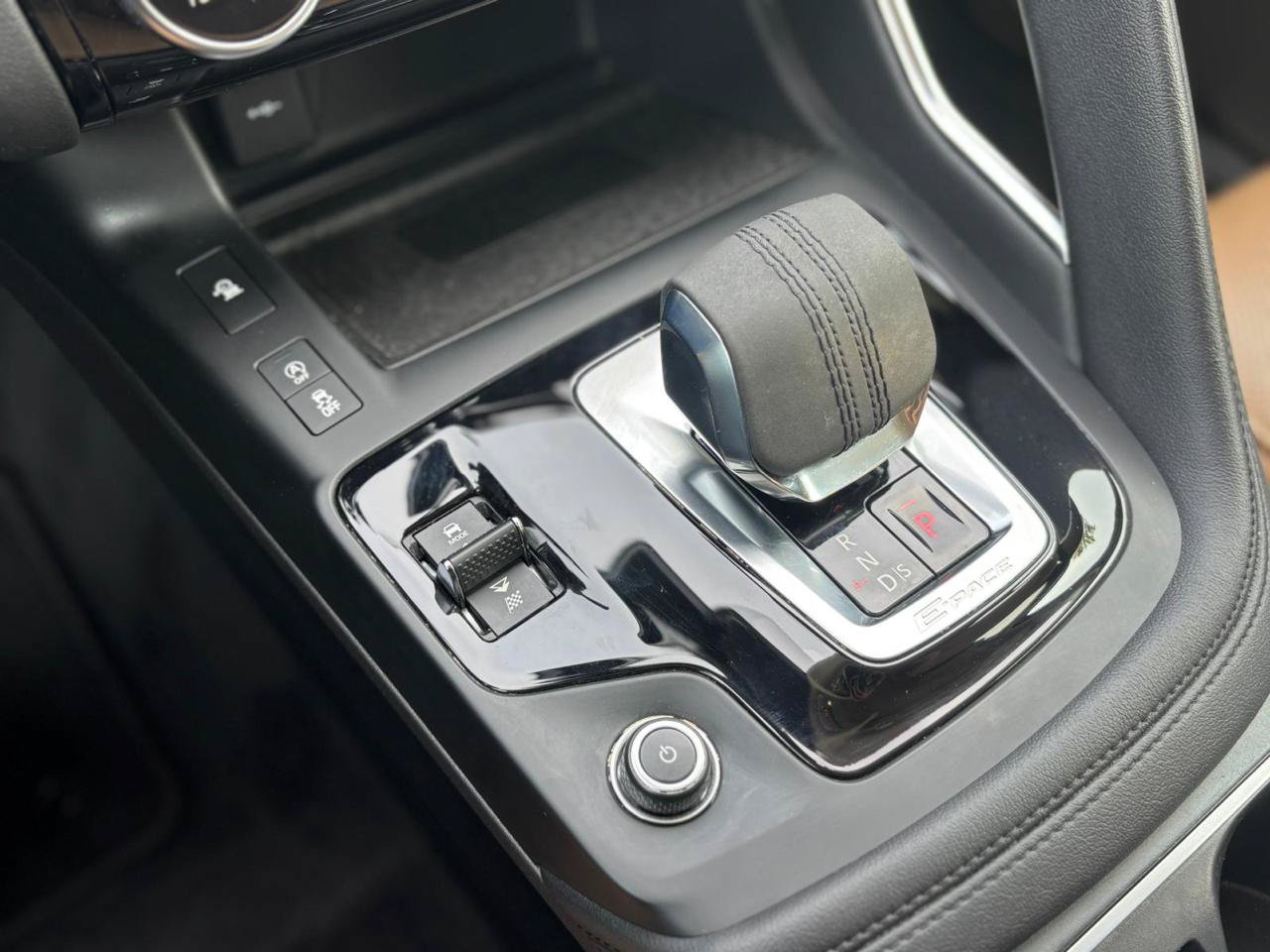 Used 2021 Jaguar E-PACE AWD/4WD image 33