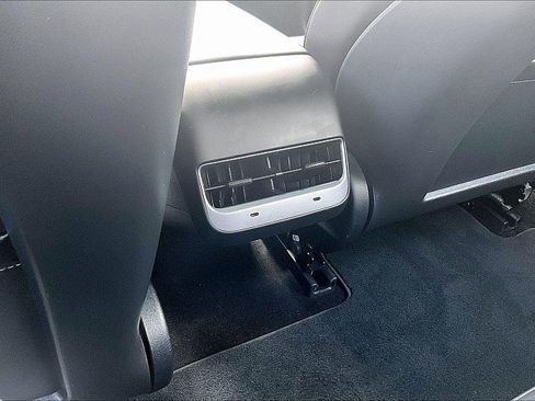 Used 2022 Tesla Model 3 Long Range image 21