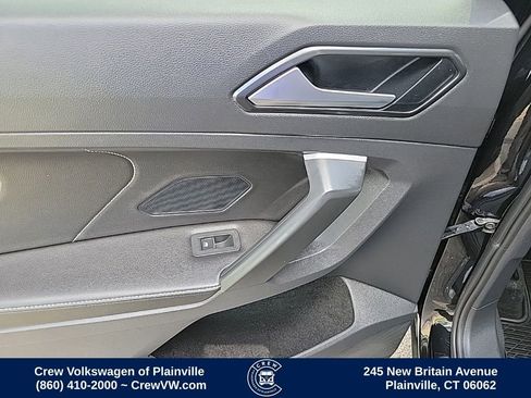 Certified 2024 Volkswagen Tiguan SE R-Line AWD/4WD image 47