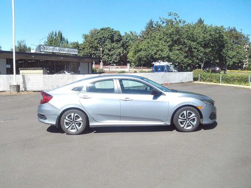 Used 2018 Honda Civic LX image 6