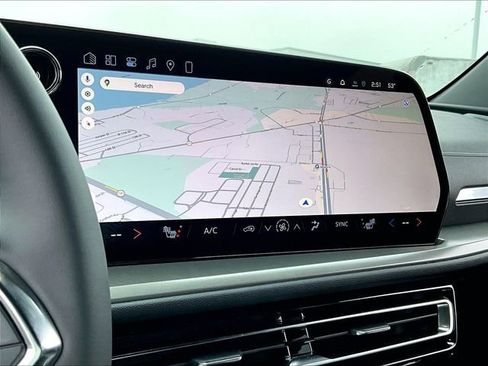 New 2026 Chevrolet Traverse LT w/ Sun and Wheel Package image 21