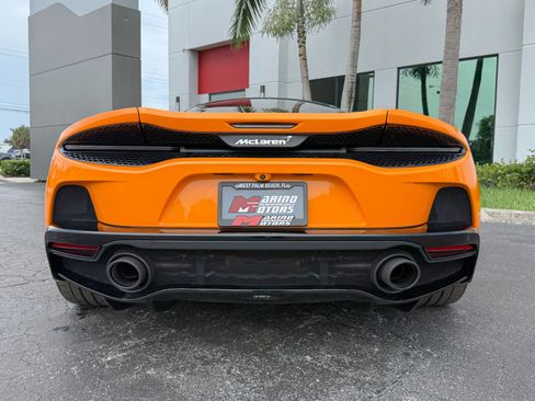 Used 2021 McLaren GT RWD image 18