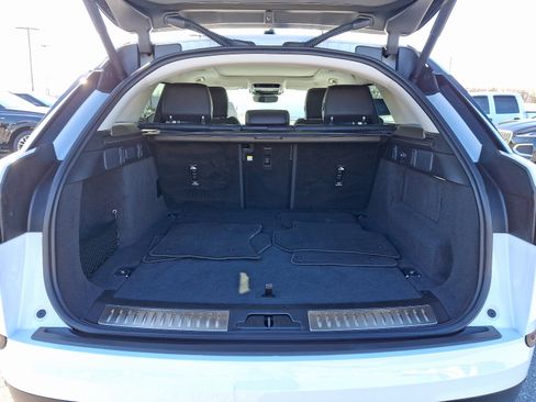 Used 2025 Land Rover Range Rover Velar S image 29