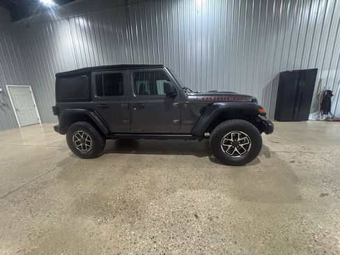 Used 2024 Jeep Wrangler Unlimited Rubicon w/ Convenience Group image 5