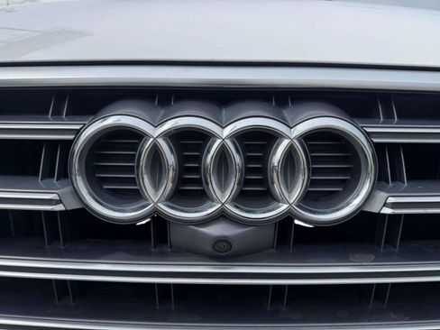 Used 2018 Audi SQ5 Prestige w/ Prestige Package AWD/4WD image 12