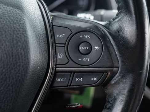 Used 2021 Toyota Camry SE FWD image 24