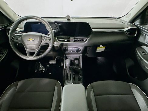 Used 2024 Chevrolet TrailBlazer LS w/ LS Convenience Package image 16