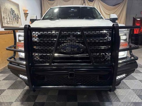 Used 2021 Ford F250 Lariat w/ Lariat Ultimate Package AWD/4WD image 3