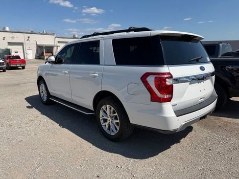 Used 2021 Ford Expedition XLT AWD/4WD image 3
