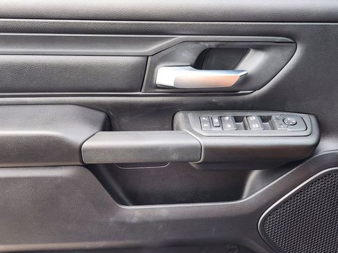 New 2026 RAM 1500 Express image 17