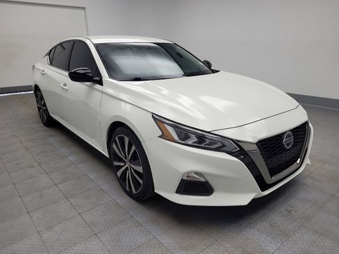Used 2019 Nissan Altima 2.5 SR image 13