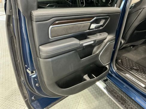 Used 2022 RAM 1500 Laramie AWD/4WD image 33