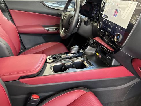 Used 2025 Lexus NX 250 AWD w/ Premium Package image 20