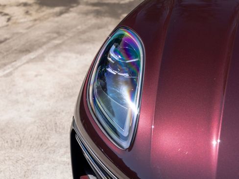 Certified 2026 Porsche Macan AWD/4WD image 14