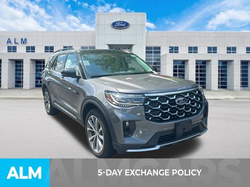 Certified 2025 Ford Explorer Platinum w/ Ultimate Package AWD/4WD image 3