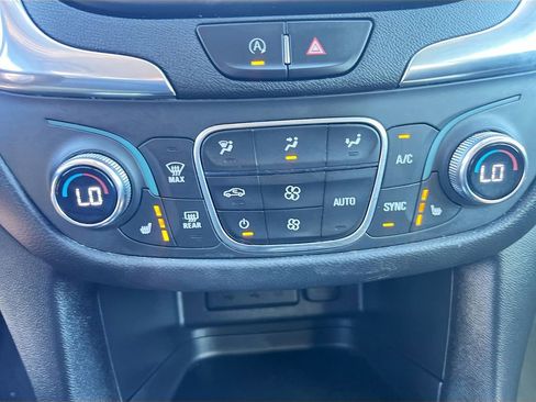 Used 2023 Chevrolet Equinox LT FWD image 20