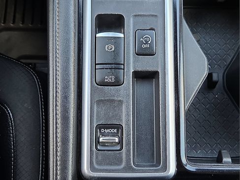 Used 2022 Nissan Pathfinder SL w/ SL Premium Package FWD image 18