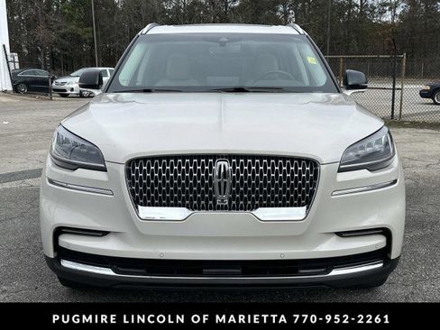 Used 2022 Lincoln Aviator Reserve w/ Elements Package Plus image 2