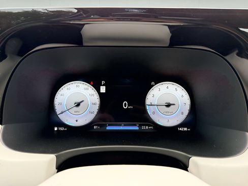 Used 2025 Hyundai Palisade Calligraphy FWD image 11