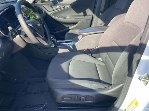 Used 2024 Chevrolet Malibu LT FWD image 13
