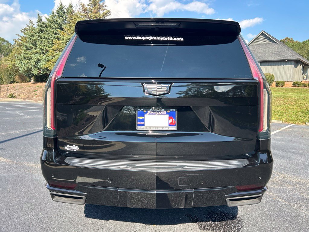 Used 2021 Cadillac Escalade ESV Premium Luxury w/ LPO, Radiant Package AWD/4WD image 24