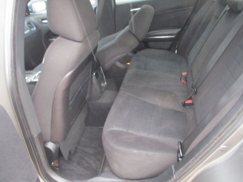 Used 2012 Dodge Charger SXT image 6