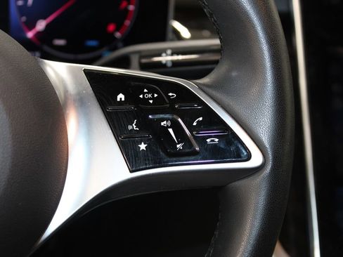 Used 2024 Mercedes-Benz GLC 300 4MATIC image 33