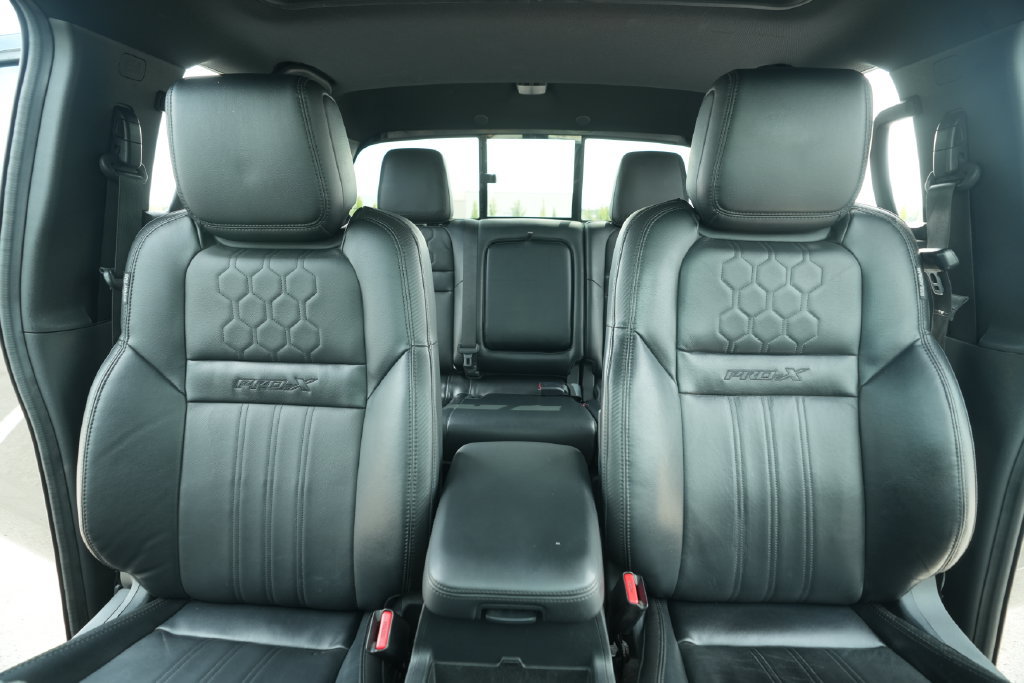 Used 2022 Nissan Frontier Pro-X w/ Pro-X Premium Package RWD image 37
