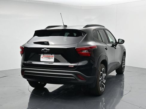 Used 2025 Chevrolet Trax RS w/ Driver Confidence Package FWD image 6