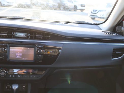 Used 2016 Toyota Corolla S image 24