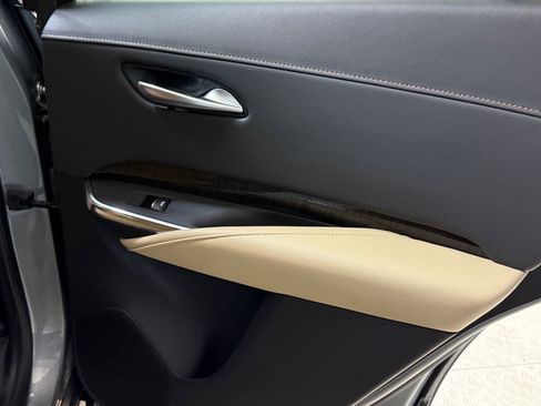 Certified 2025 Cadillac XT4 Premium Luxury image 43