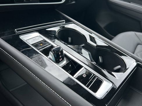 New 2026 Volkswagen Atlas SE FWD image 37