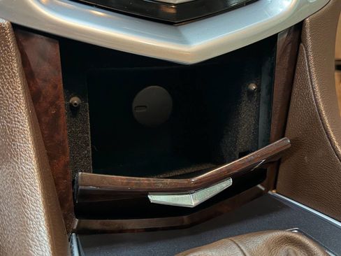 Used 2015 Cadillac SRX Luxury w/ Driver Awareness Package image 49