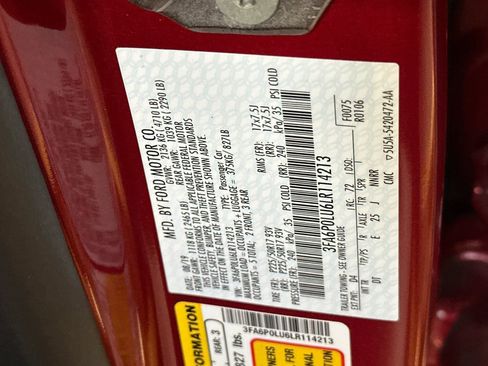 Used 2020 Ford Fusion SE image 3