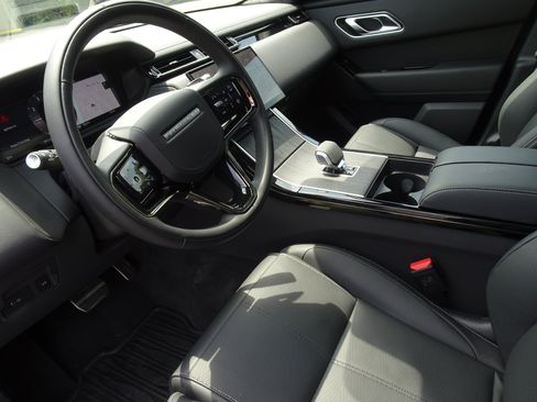 Used 2026 Land Rover Range Rover Velar Autobiography AWD/4WD image 16