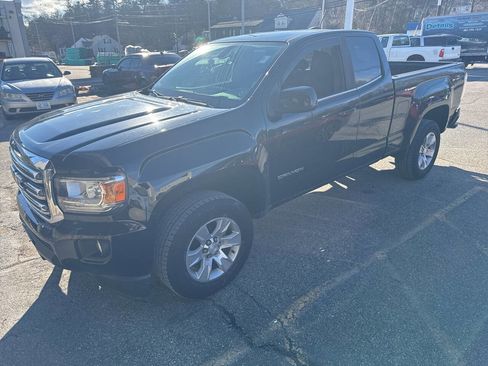 Used 2017 GMC Canyon SLE w/ SLE Convenience Package image 3