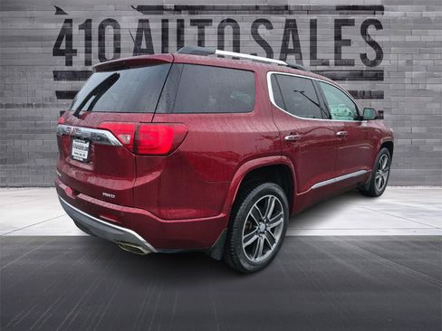 Used 2018 GMC Acadia Denali image 3