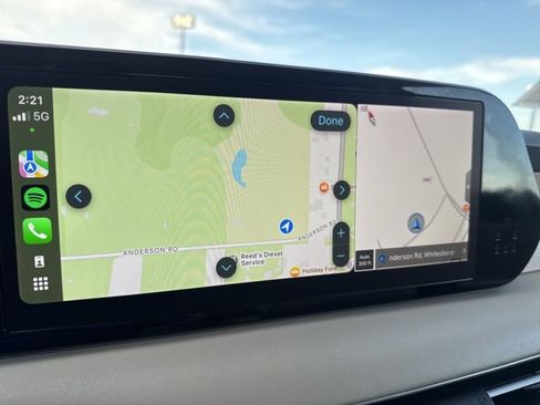 Used 2024 Hyundai Palisade Limited image 3